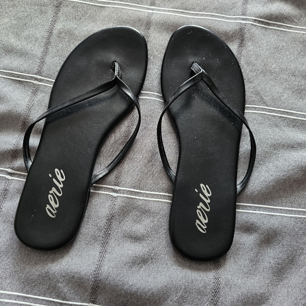 ⭐️Aerie Black Women's Sandals